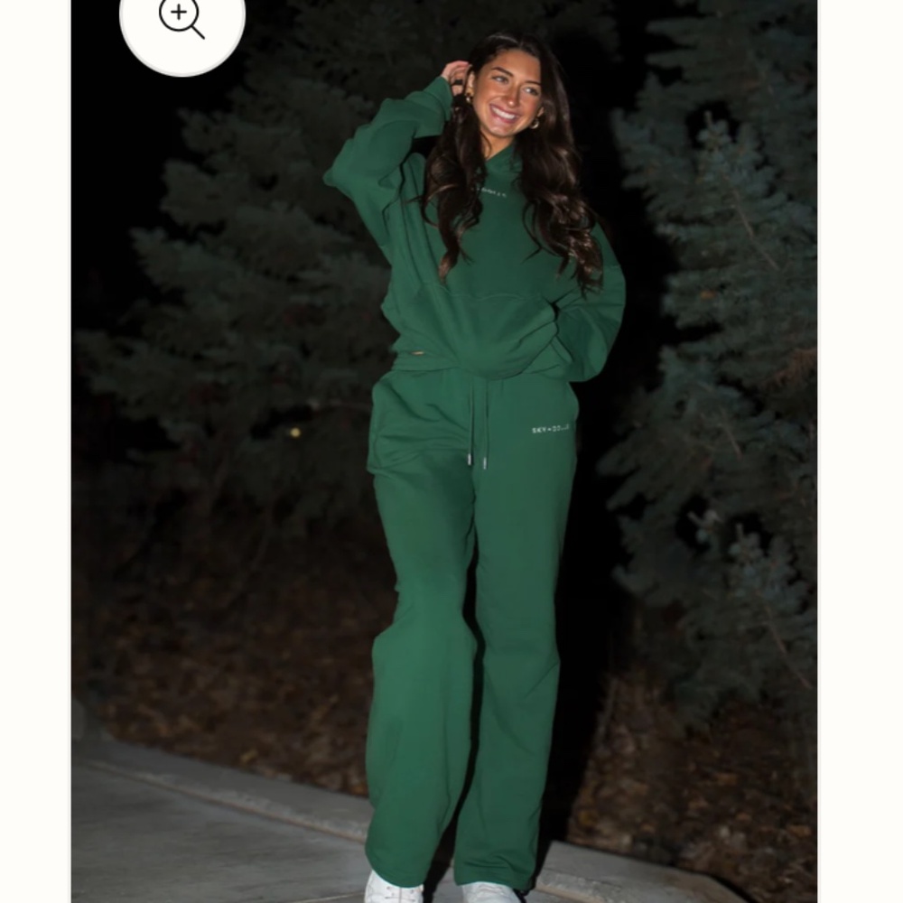 Sky dolls emerald green matching sweatsuit set